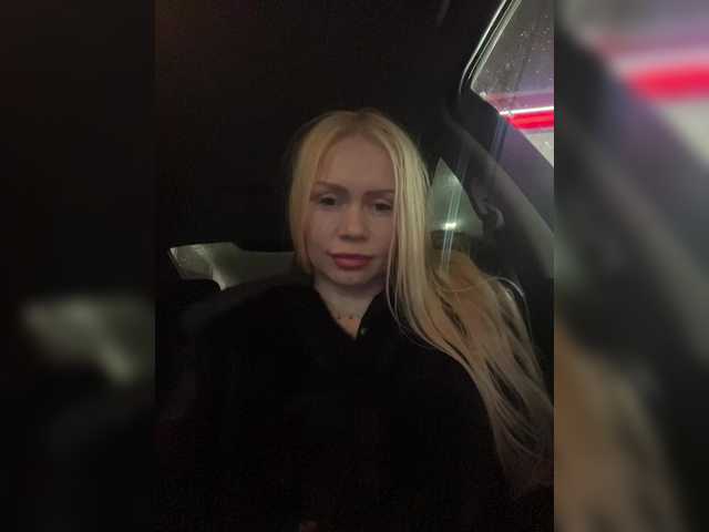 -SexyMilf-'s BongaCams show and profile