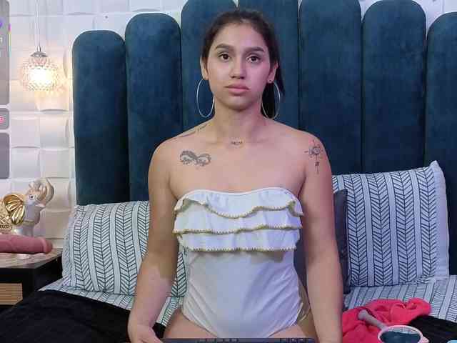 CosmicCandyX webcam