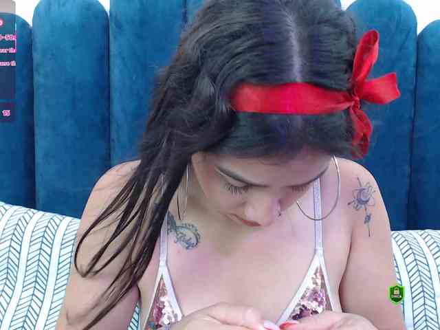 CosmicCandyX webcam