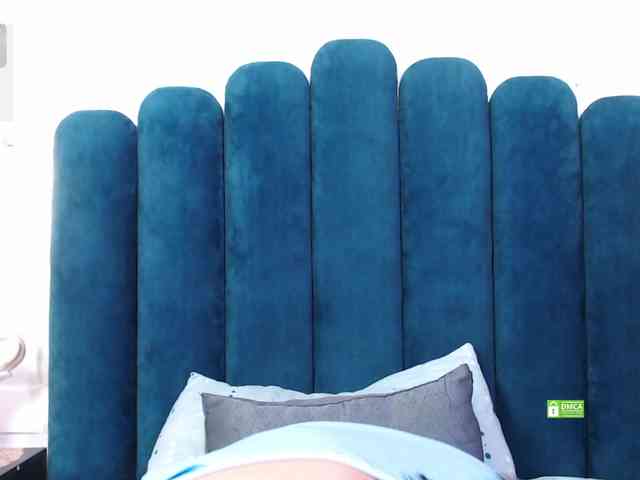 CosmicCandyX webcam
