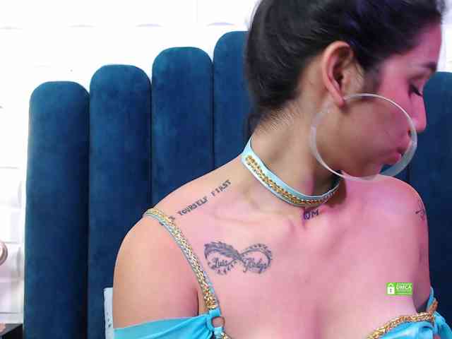 CosmicCandyX webcam