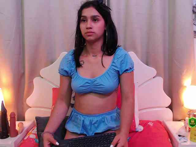 CosmicCandyX webcam