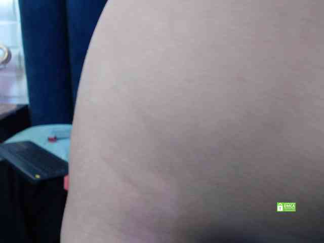 CosmicCandyX webcam