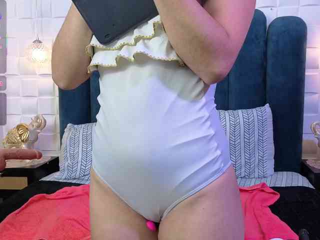 CosmicCandyX webcam