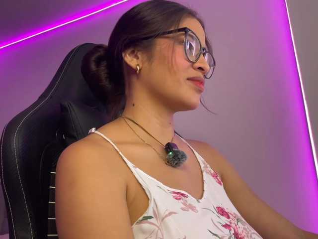 Profile and Statistics for lexiiegray2 on BongaCams