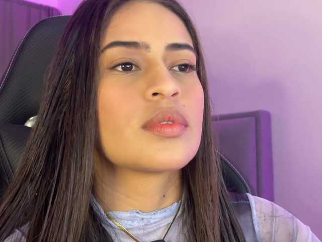 lexiiegray2's BongaCams show and profile