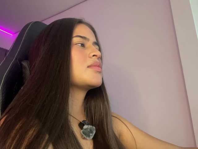 lexiiegray2's BongaCams show and profile