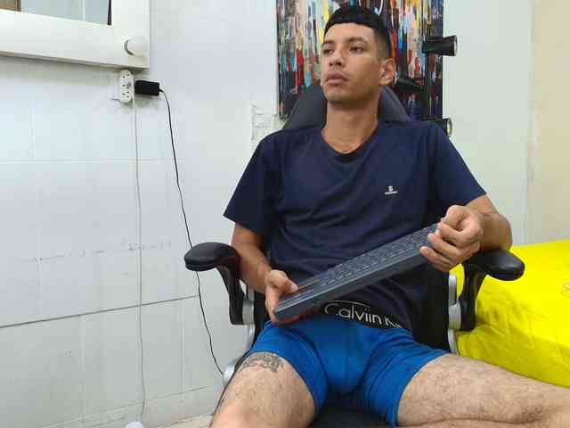 Angeel-hot24 Live Webcam on BongaCams