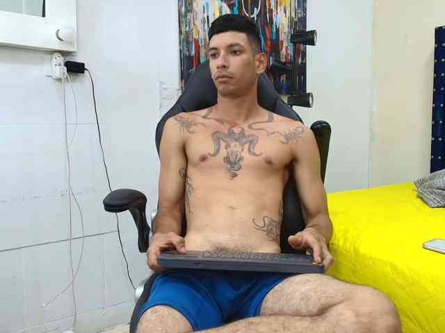 Angeel-hot24 Live Webcam on BongaCams