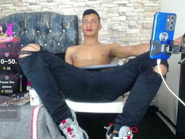 titoelbambino19 titoelbambino19