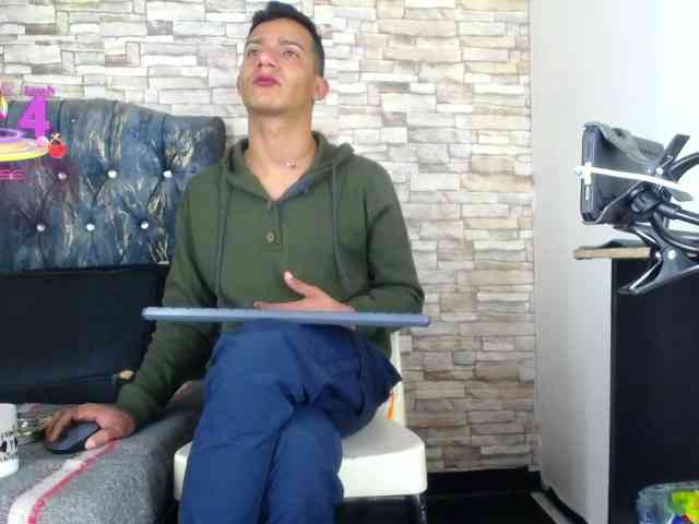 titoelbambino19 titoelbambino19