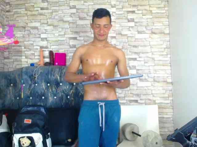 titoelbambino19 titoelbambino19