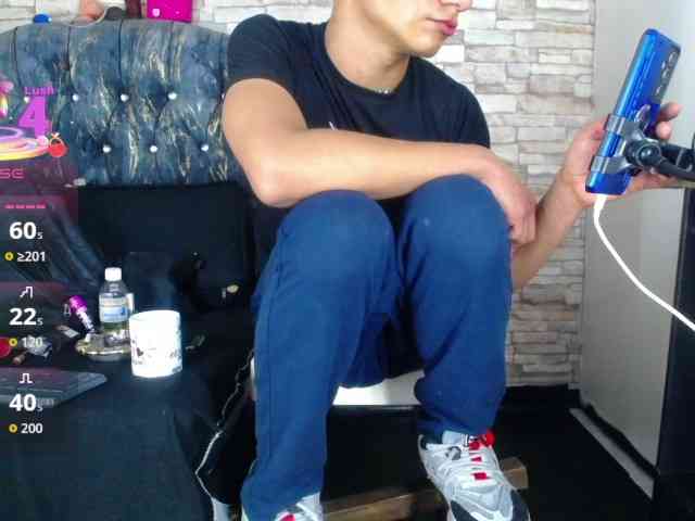 titoelbambino19 titoelbambino19