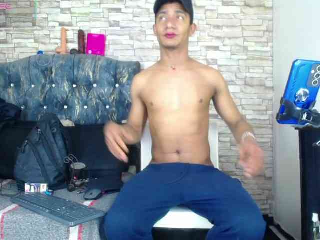 titoelbambino19 titoelbambino19