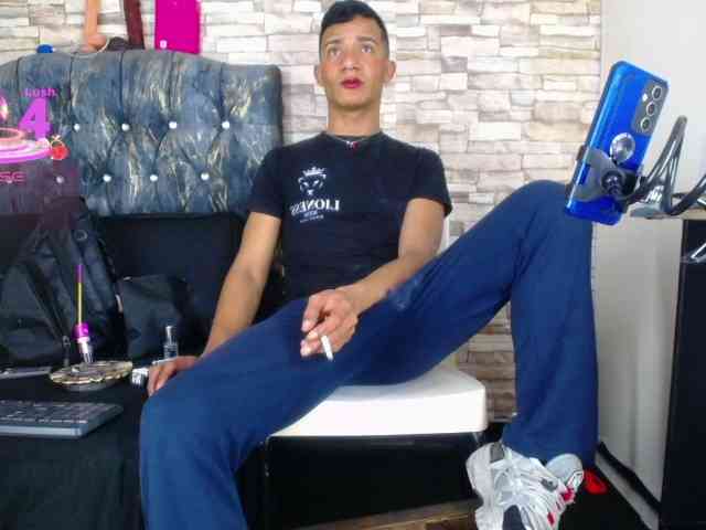 titoelbambino19 titoelbambino19