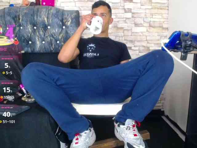 titoelbambino19 titoelbambino19