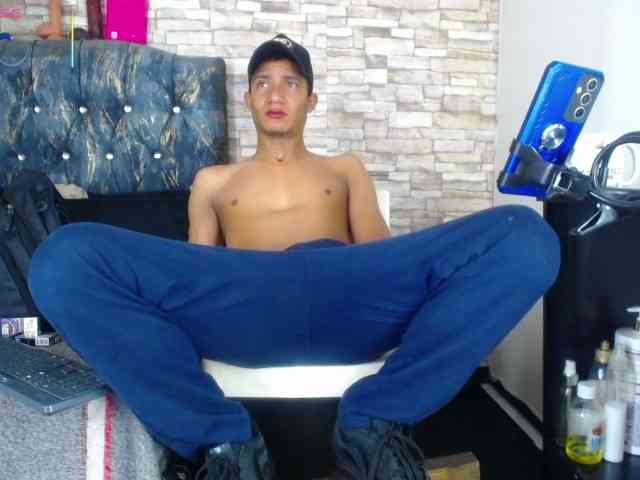 titoelbambino19 titoelbambino19