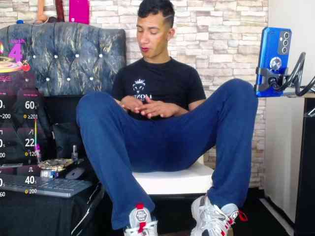 titoelbambino19 titoelbambino19