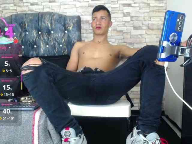 titoelbambino19 titoelbambino19