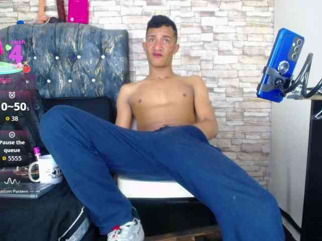 titoelbambino19 titoelbambino19