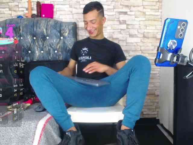 titoelbambino19 titoelbambino19