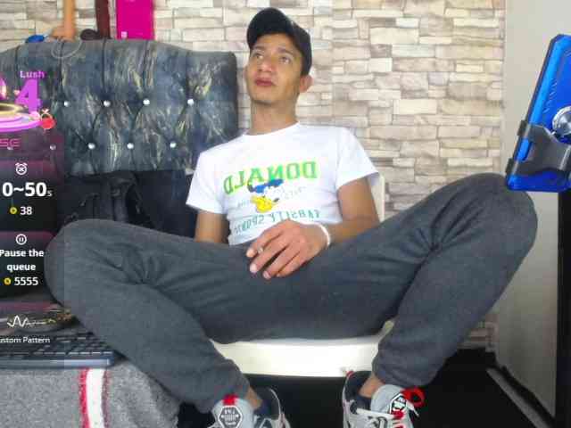 titoelbambino19 titoelbambino19