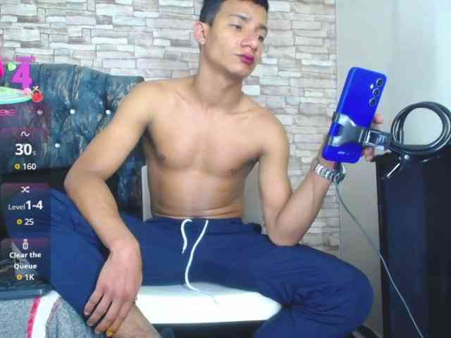 titoelbambino19 titoelbambino19