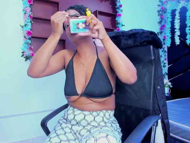 CandyBron webcam