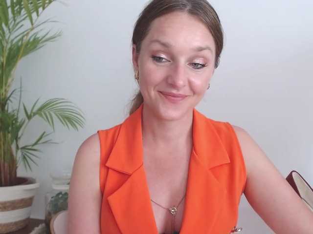  SecretAlicia chat room