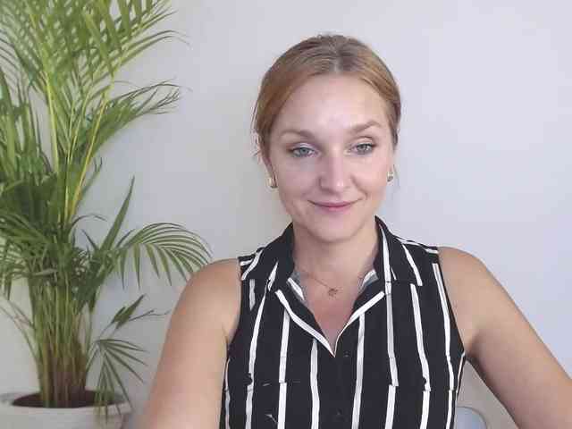 SecretAlicia webcam