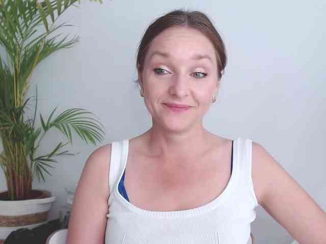SecretAlicia webcam