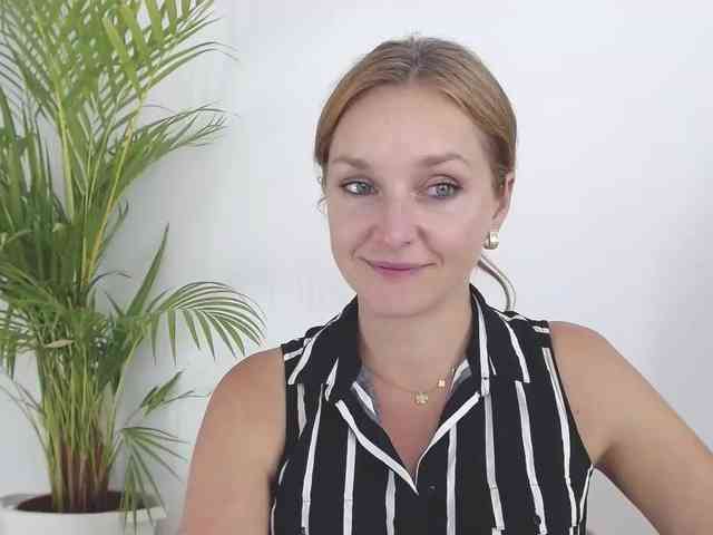 SecretAlicia webcam