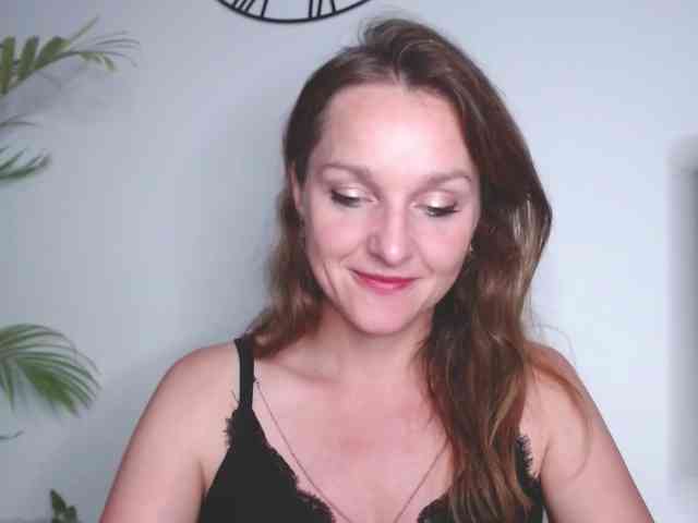 SecretAlicia webcam