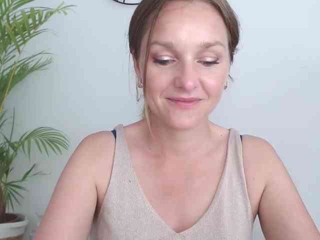 SecretAlicia webcam