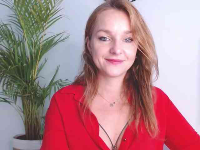 SecretAlicia webcam