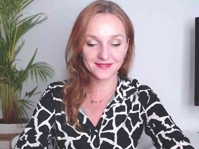 SecretAlicia webcam