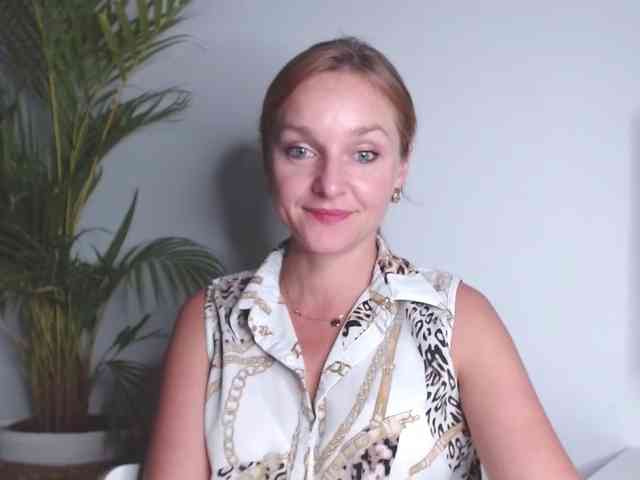 SecretAlicia webcam