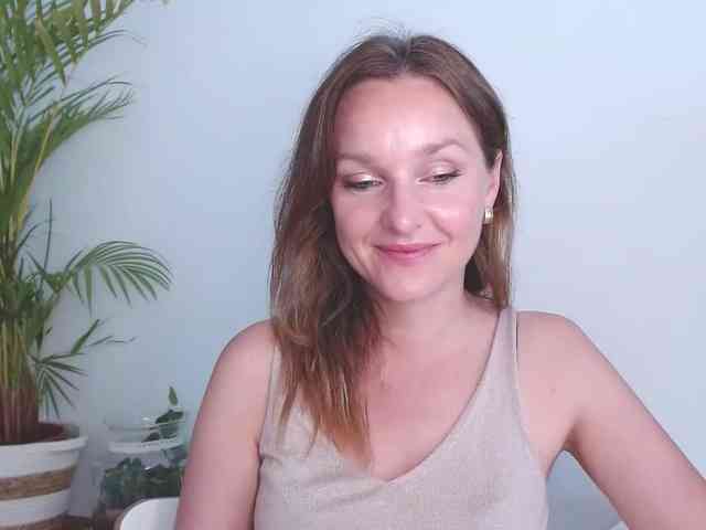SecretAlicia webcam