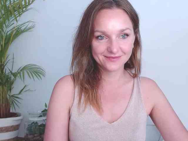 SecretAlicia webcam