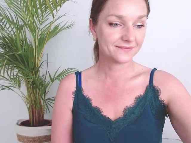 SecretAlicia webcam