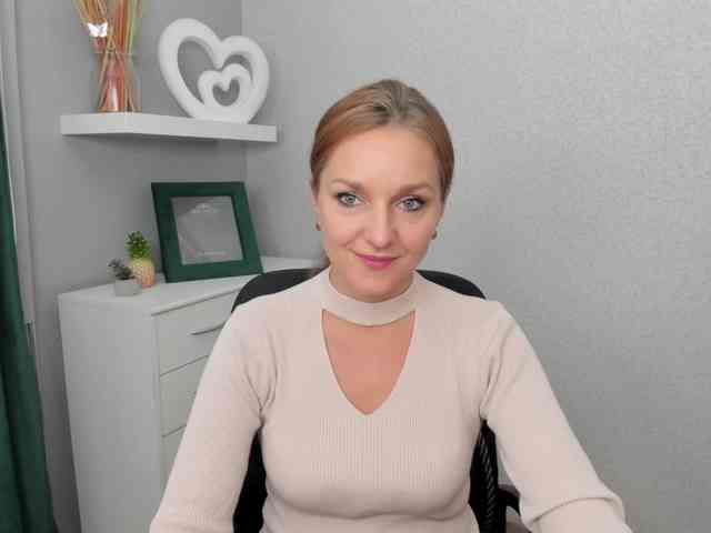SecretAlicia webcam