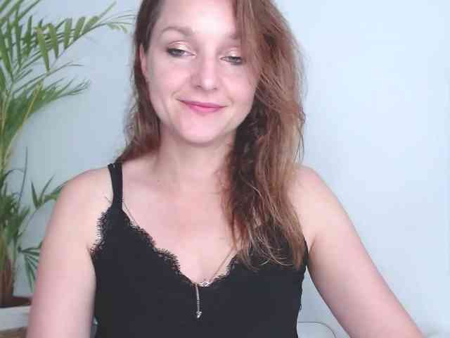 SecretAlicia webcam