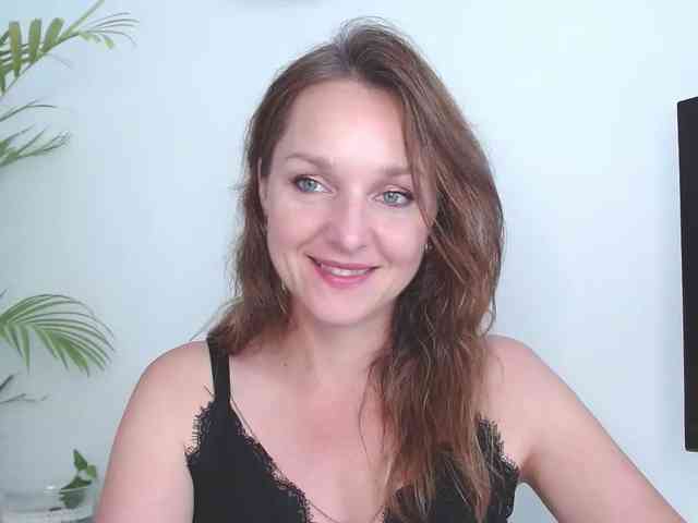 SecretAlicia webcam