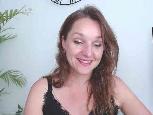 SecretAlicia webcam