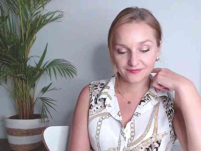 SecretAlicia webcam