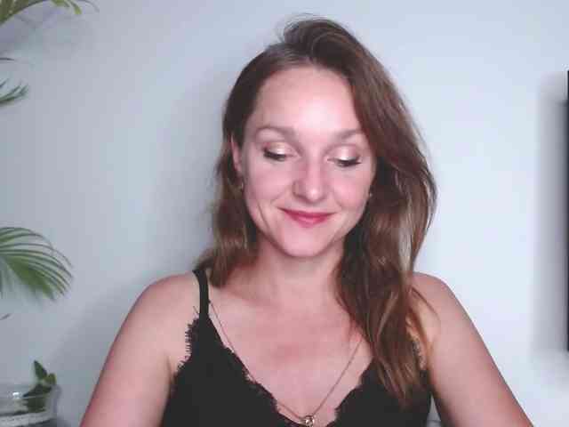 SecretAlicia webcam