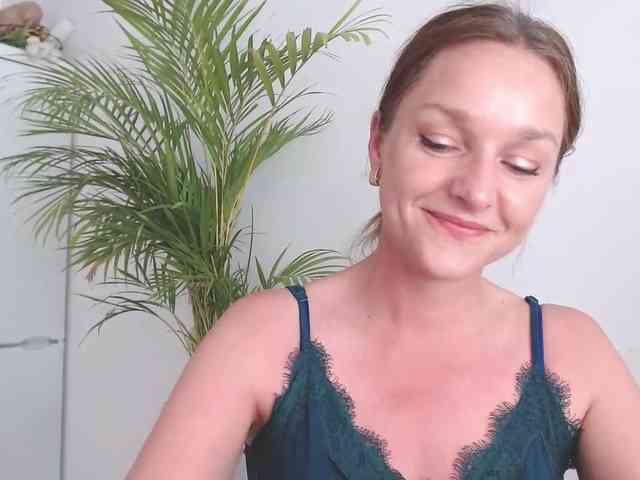 SecretAlicia webcam