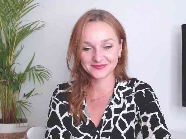 SecretAlicia webcam