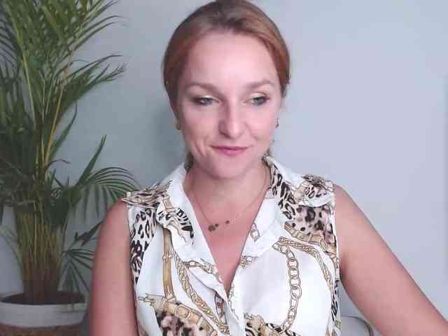 SecretAlicia webcam