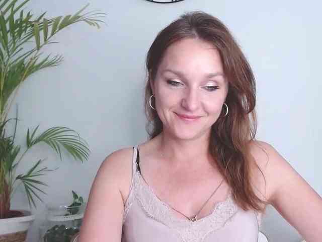 SecretAlicia webcam